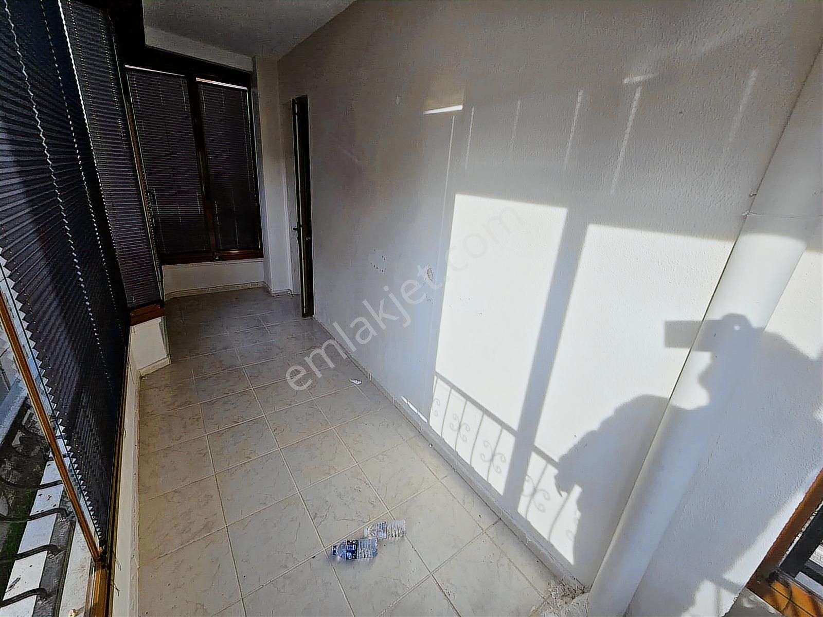 Fuat Çetin'den Ayvalı'da Genç Binada Cadde Cephe Fırsat 3+1 - Görsel 11