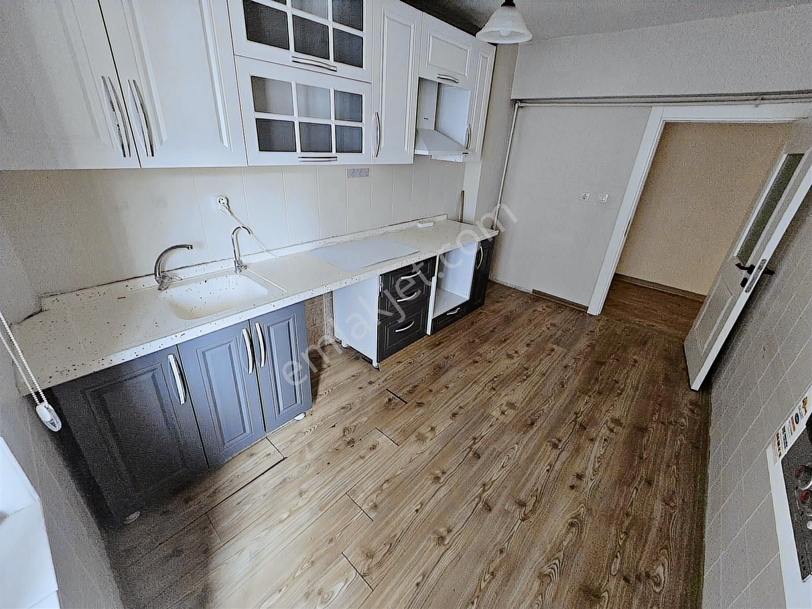 Fuat Çetin'den Ayvalı'da Genç Binada Cadde Cephe Fırsat 3+1 - Görsel 27