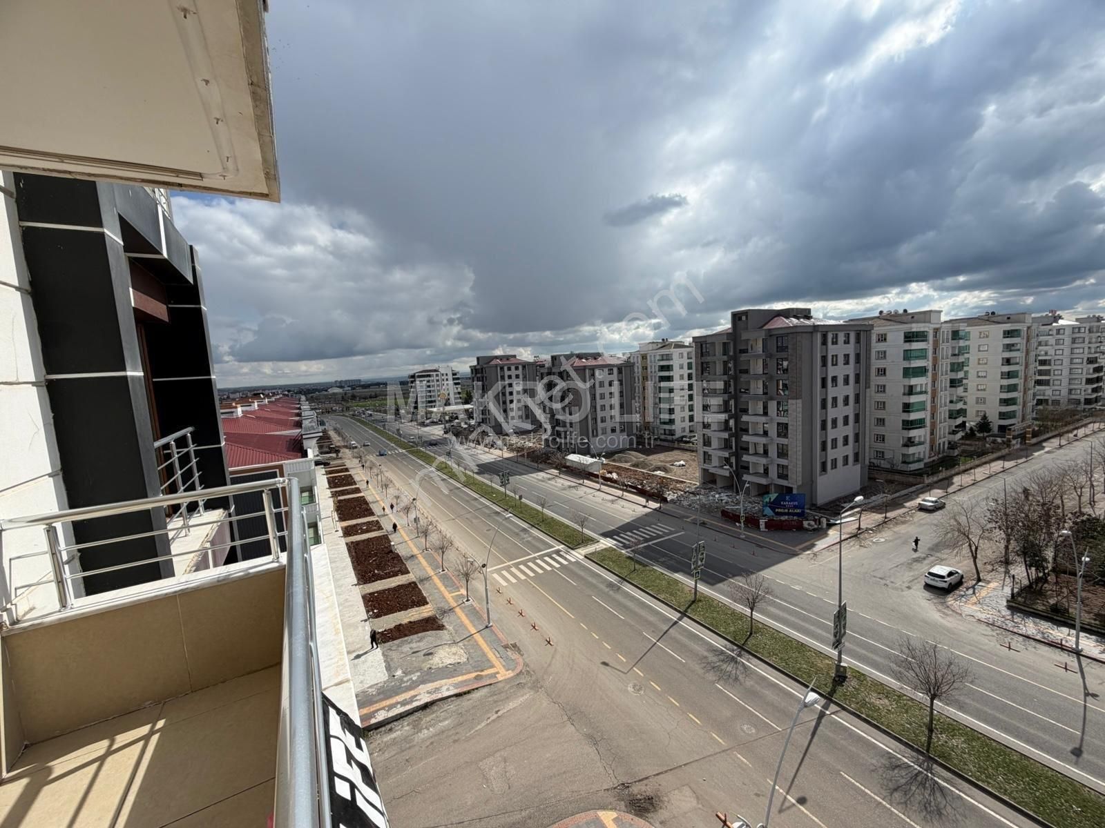 Bağcılarda 4+1 Acill Kiralık Lüks Daire - Görsel 7