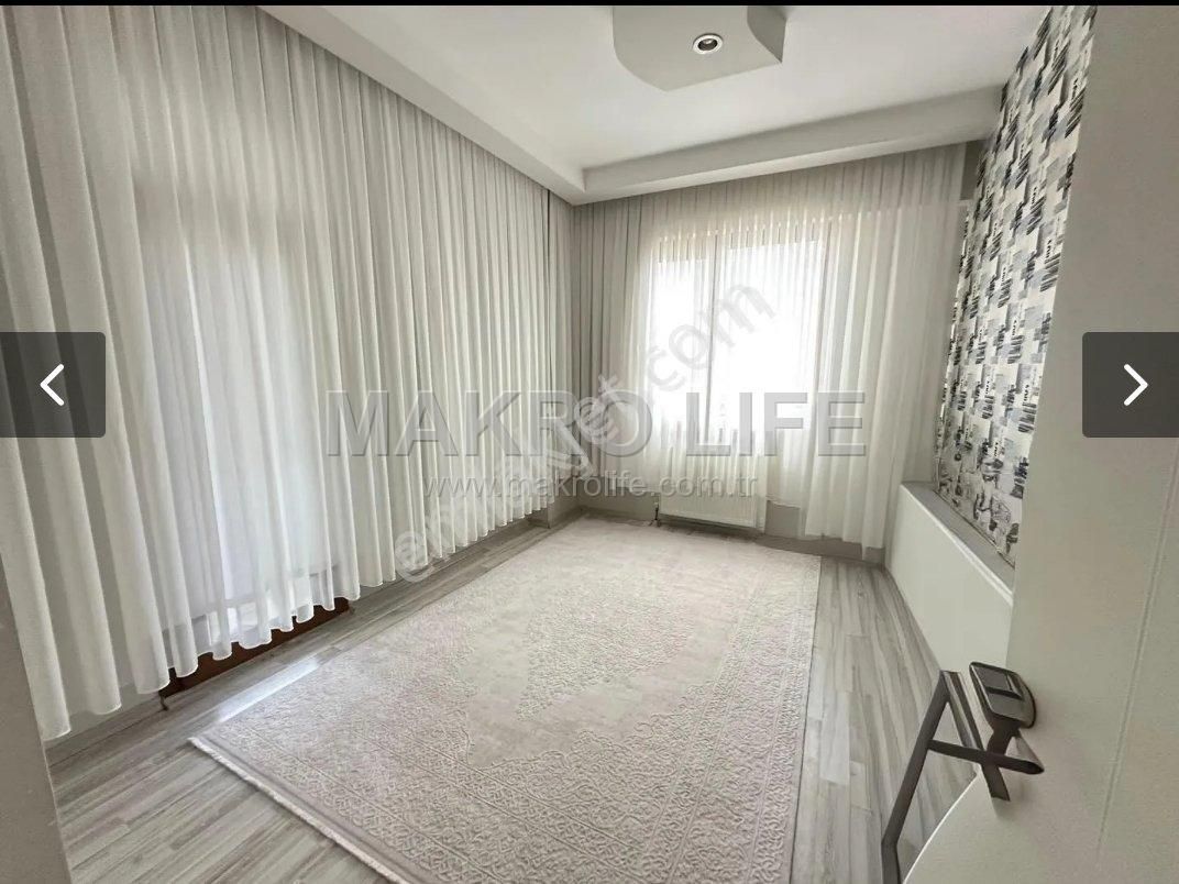 Bağcılarda 4+1 Acill Kiralık Lüks Daire - Görsel 8