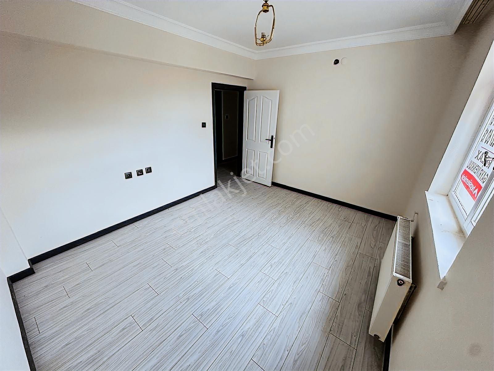 Fuat Çetin'den Anasaglığı Ve Pazar Yanı 1.kat Yapılı Masrafsız - Görsel 13