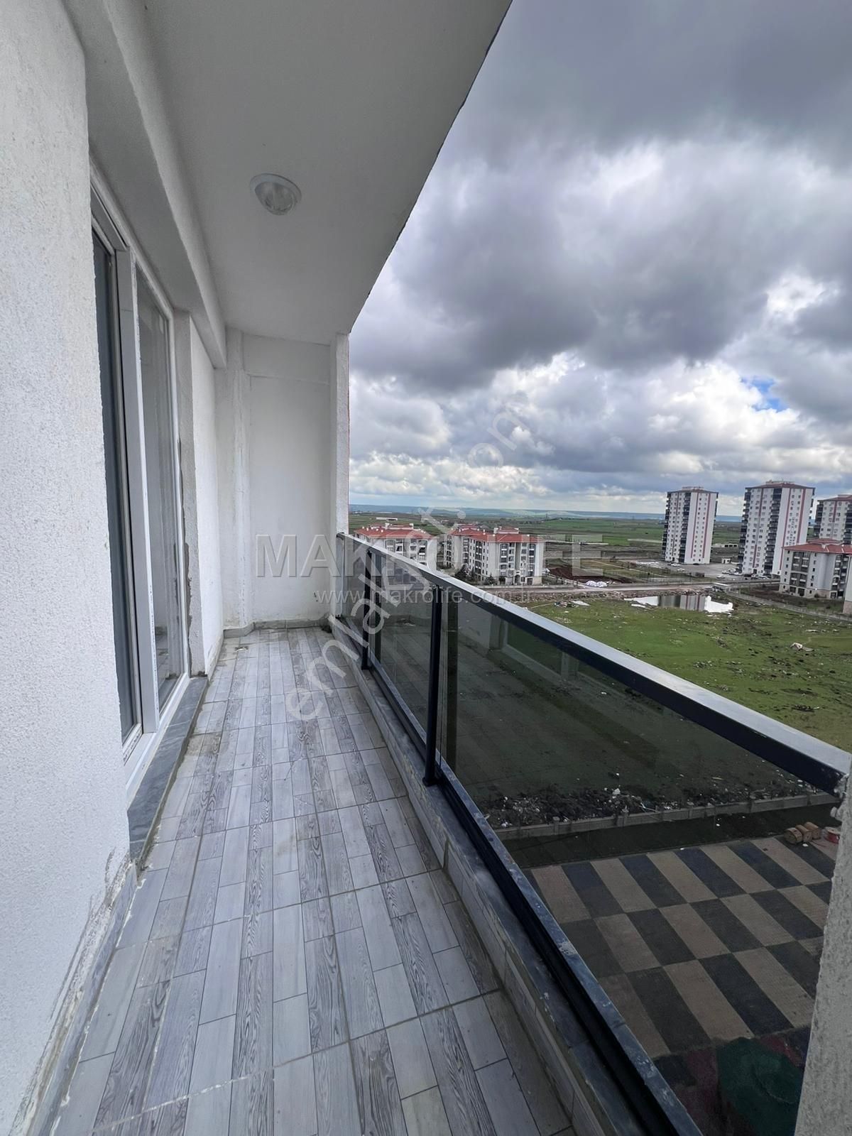 Üçkuyular'da Zirve Yapıda Kiralık 2+1 Daire - Görsel 3