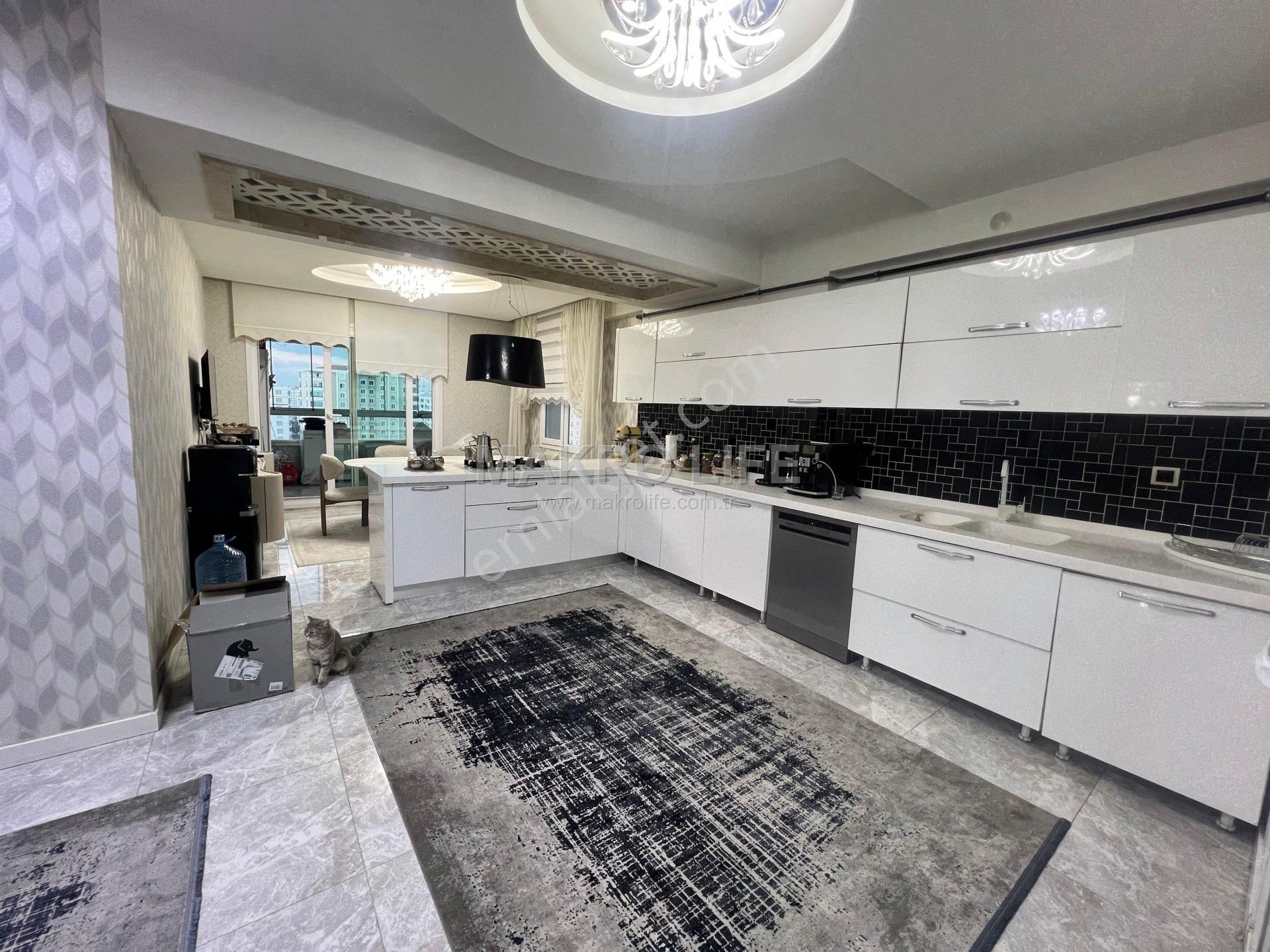 Tema Park Yapışığı Satılık 4.5+1 Ultra Lüks Daire