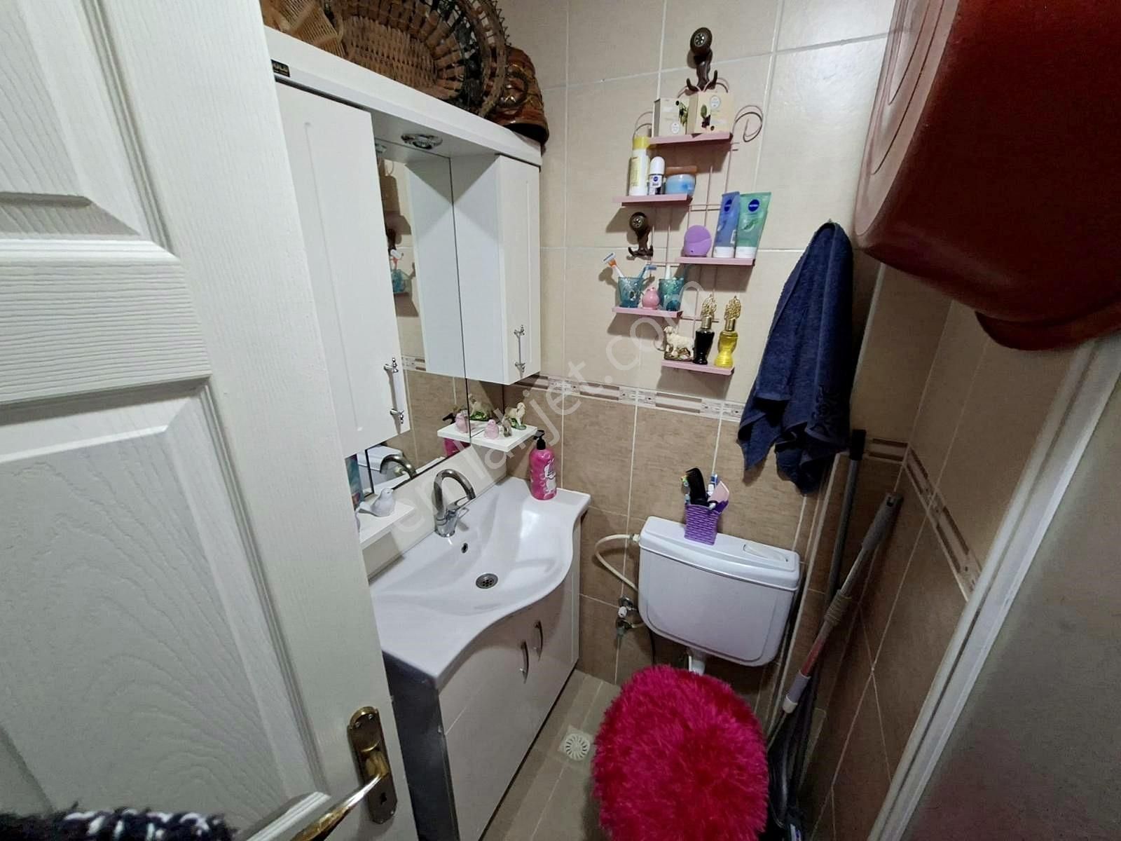 Fuat Çetin'den Yozgat Bulvarında Orta Kat Kacmaz 3+1 - Görsel 13