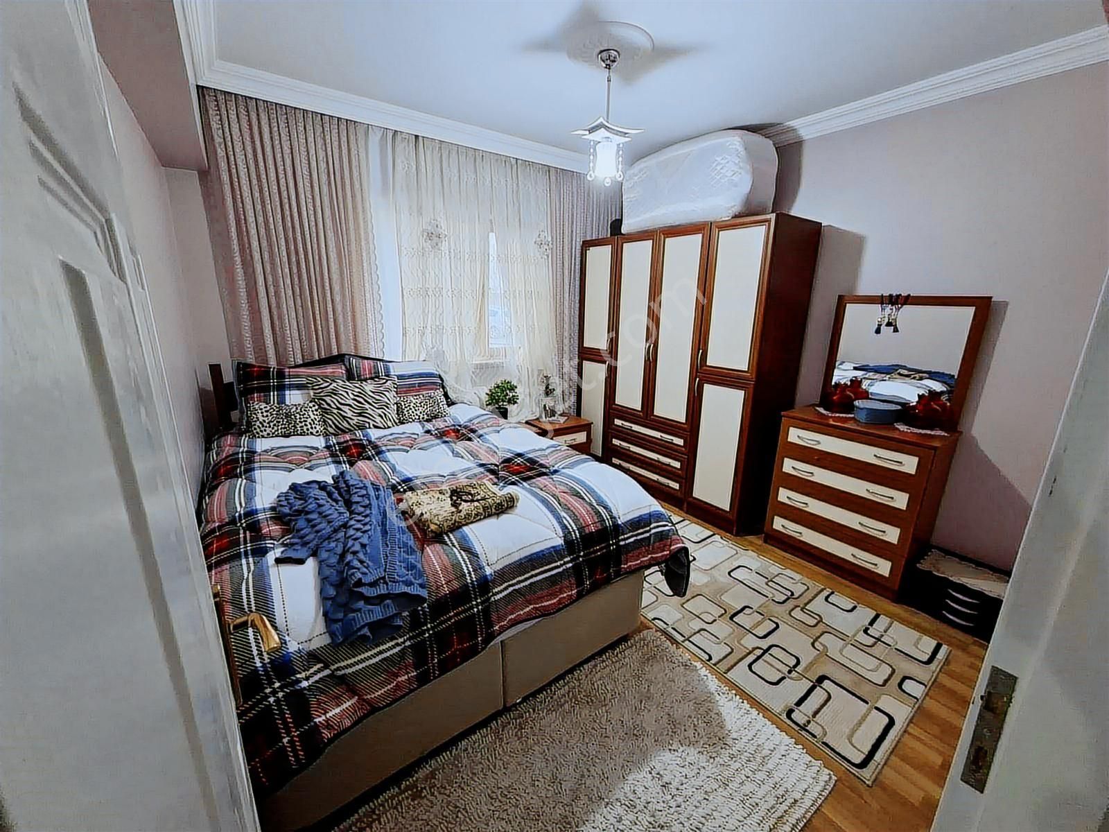 Fuat Çetin'den Yozgat Bulvarında Orta Kat Kacmaz 3+1 - Görsel 23