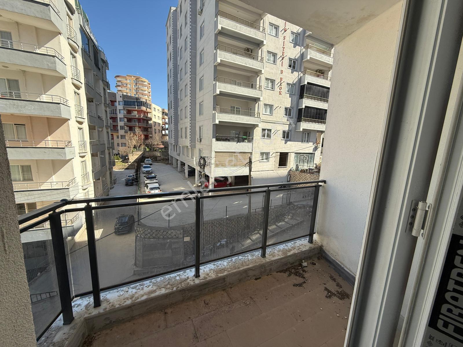 Murat Emlaktan Mardin Eğt Ve Arş Hastanesi Yanı 1+1 Dairemiz Kiralıktır - Görsel 8
