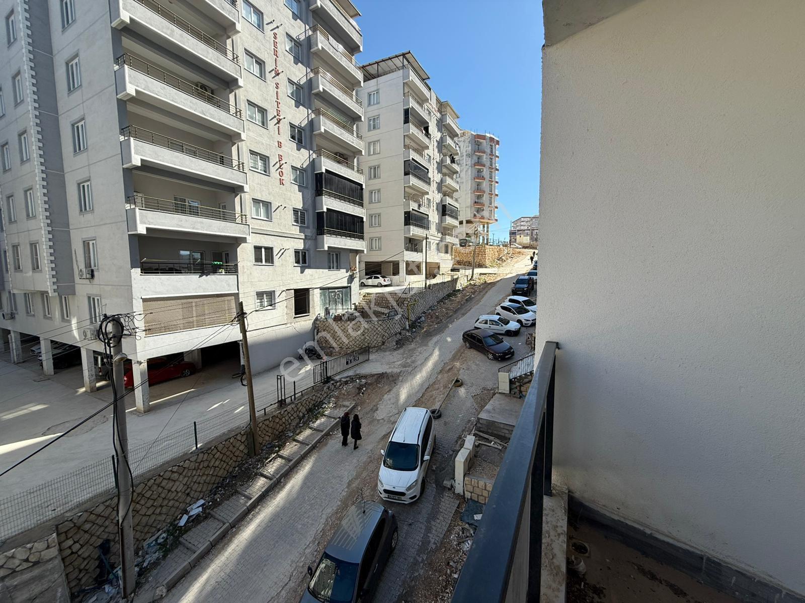 Murat Emlaktan Mardin Eğt Ve Arş Hastanesi Yanı 1+1 Dairemiz Kiralıktır - Görsel 9