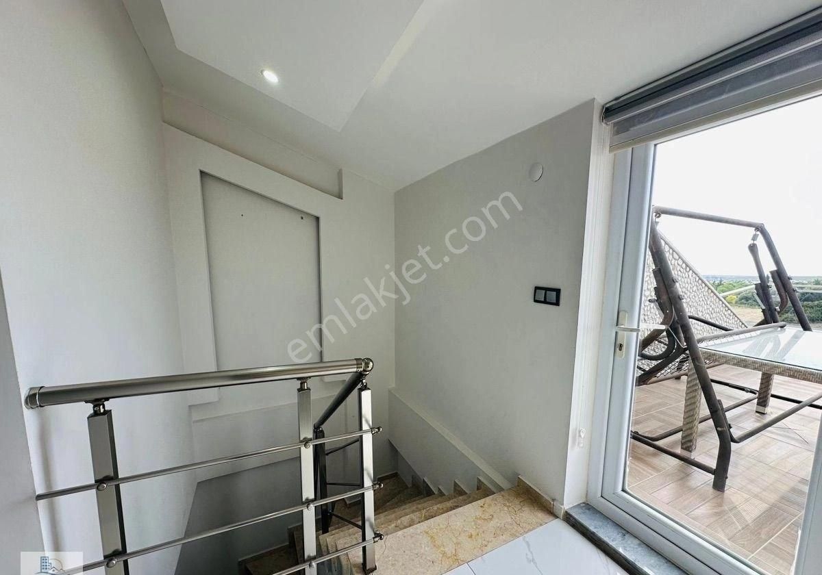 Didim Efeler Mahallesinde Köşe Konumlu Deniz Manzaralı Eşyalı 3+1 Dubleks Daire - Görsel 5