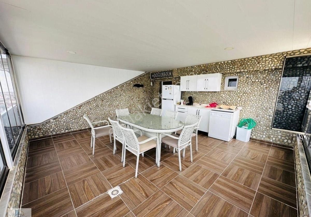 Didim Efeler Mahallesinde Köşe Konumlu Deniz Manzaralı Eşyalı 3+1 Dubleks Daire - Görsel 19