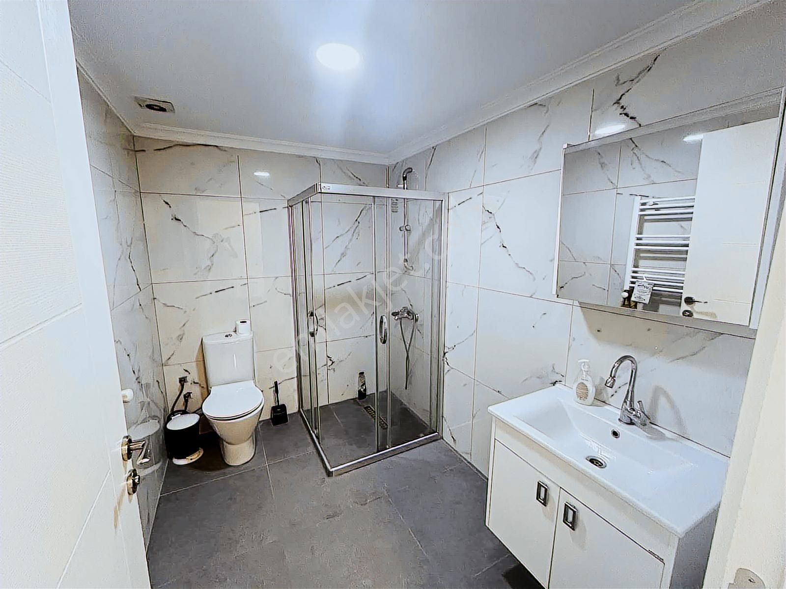 Yaşam Gayrimenkulden Havuzlu Sitede Kiralık Eşyalı 1+1 Daire - Görsel 23