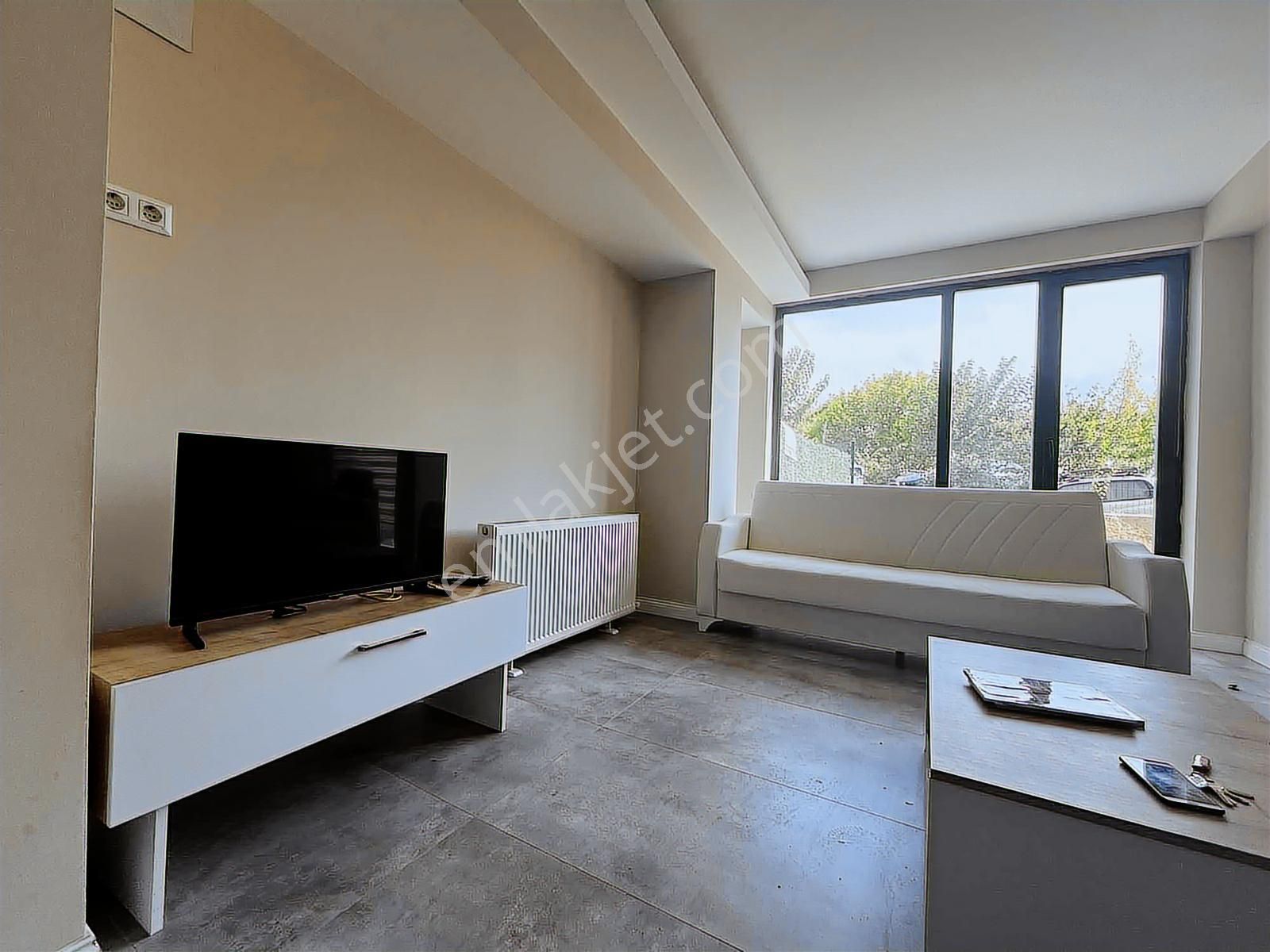 Yaşam Gayrimenkulden Havuzlu Sitede Kiralık Eşyalı 1+1 Daire - Görsel 11