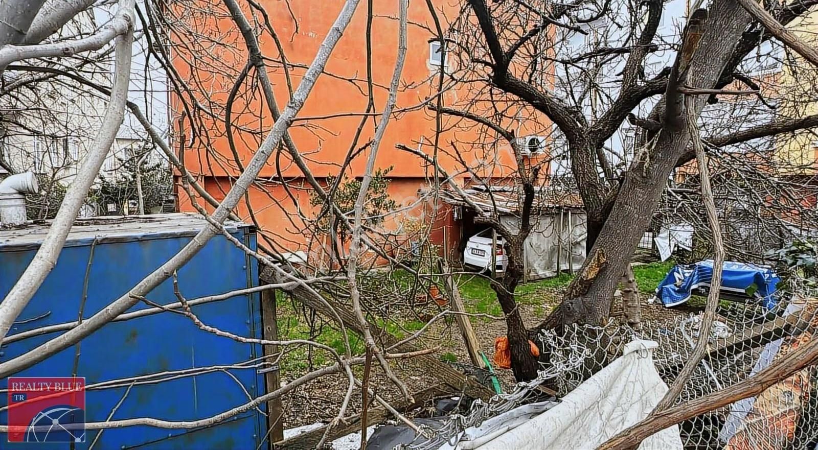 Yeni Çamlıca'da Köşe Parsel 173m2 Fırsat Arsa