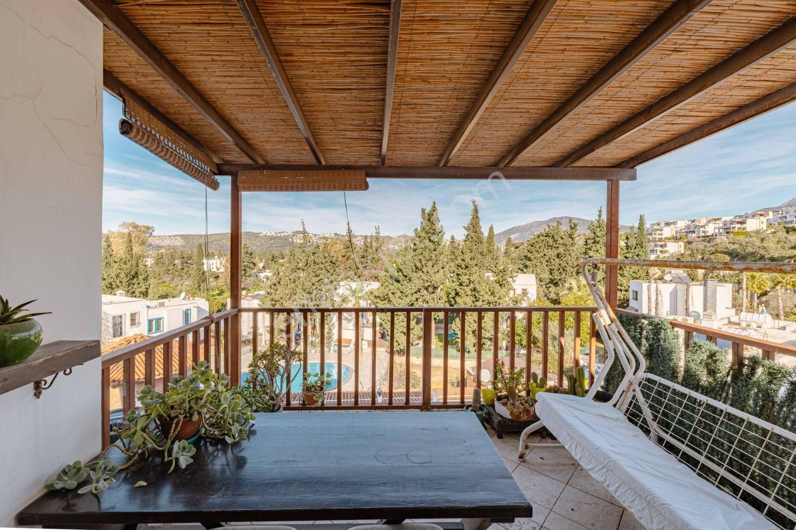 Bodrum Bitez'de Denize Yürüme Mesafesinde Üst Kat Daire