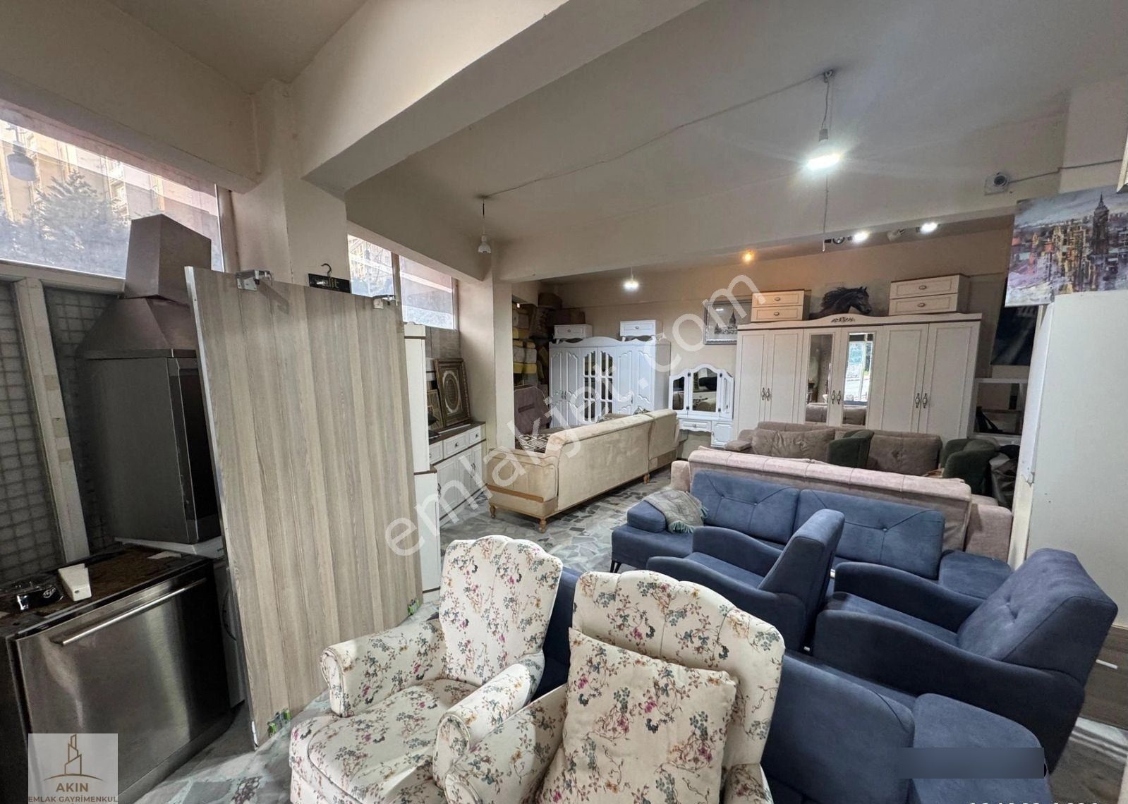 Esenyurt Mehterçeşme 100 M2 Cadde Üzeri Satılık Dükkan