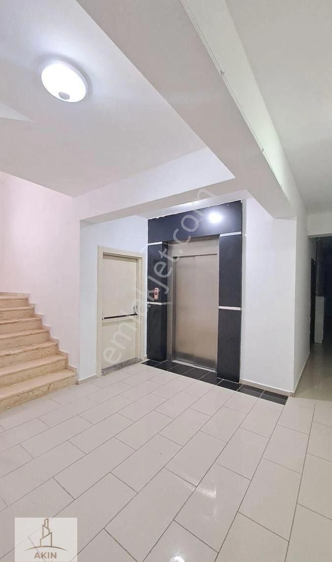 Esenyurt Barbaros Hayrettin Paşa'da Site İçinde, Eşyalı, Metrobüse Yakın 1+1 Kiralık Daire - Görsel 16