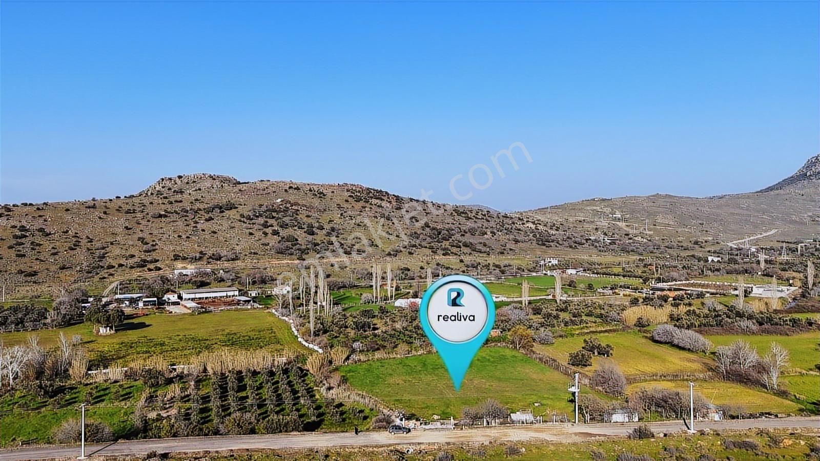 Realiva'dan Uzunhasanlarda Su Ve Elektriği Olan Satılık Tarla