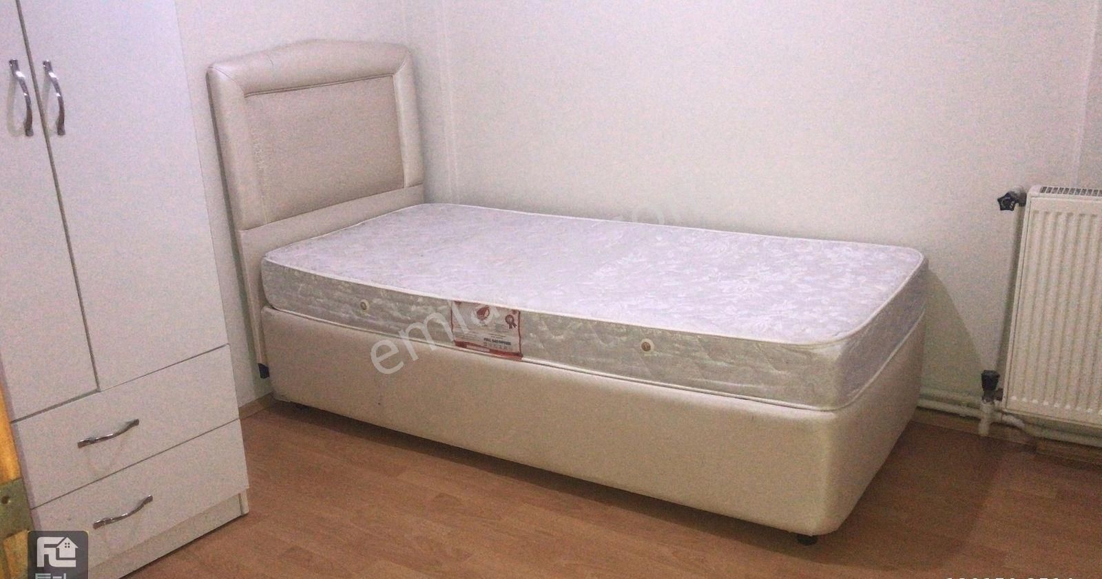 F-l Emlaktan Bulgurlu Metro Yakını Erkek Bekara Uygun Oda Paylaşımı Tek Oda!