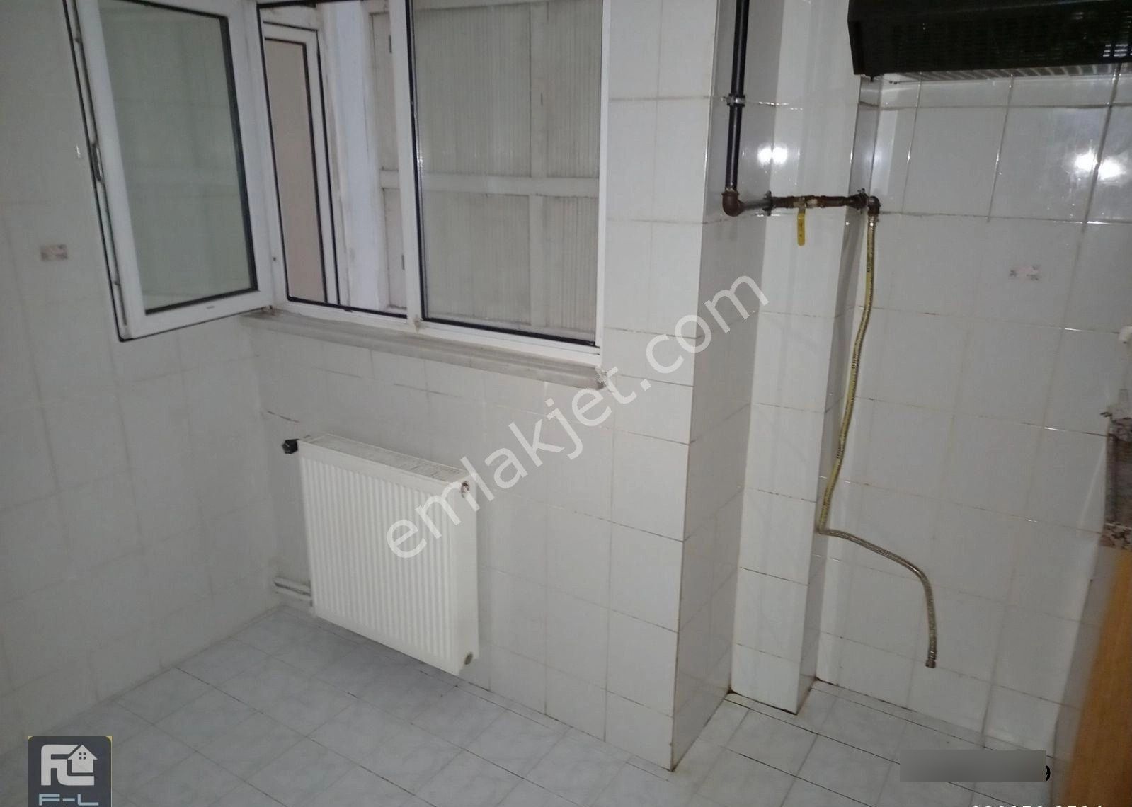 F-l Emlaktan Bulgurlu Metro Yakını Erkek Bekara Uygun Oda Paylaşımı Tek Oda! - Görsel 3