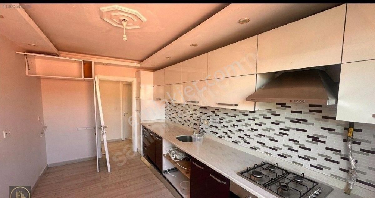 F-l Den Bulgurlu Metroya Yürüme Mesafesinde Dubleks - Görsel 14