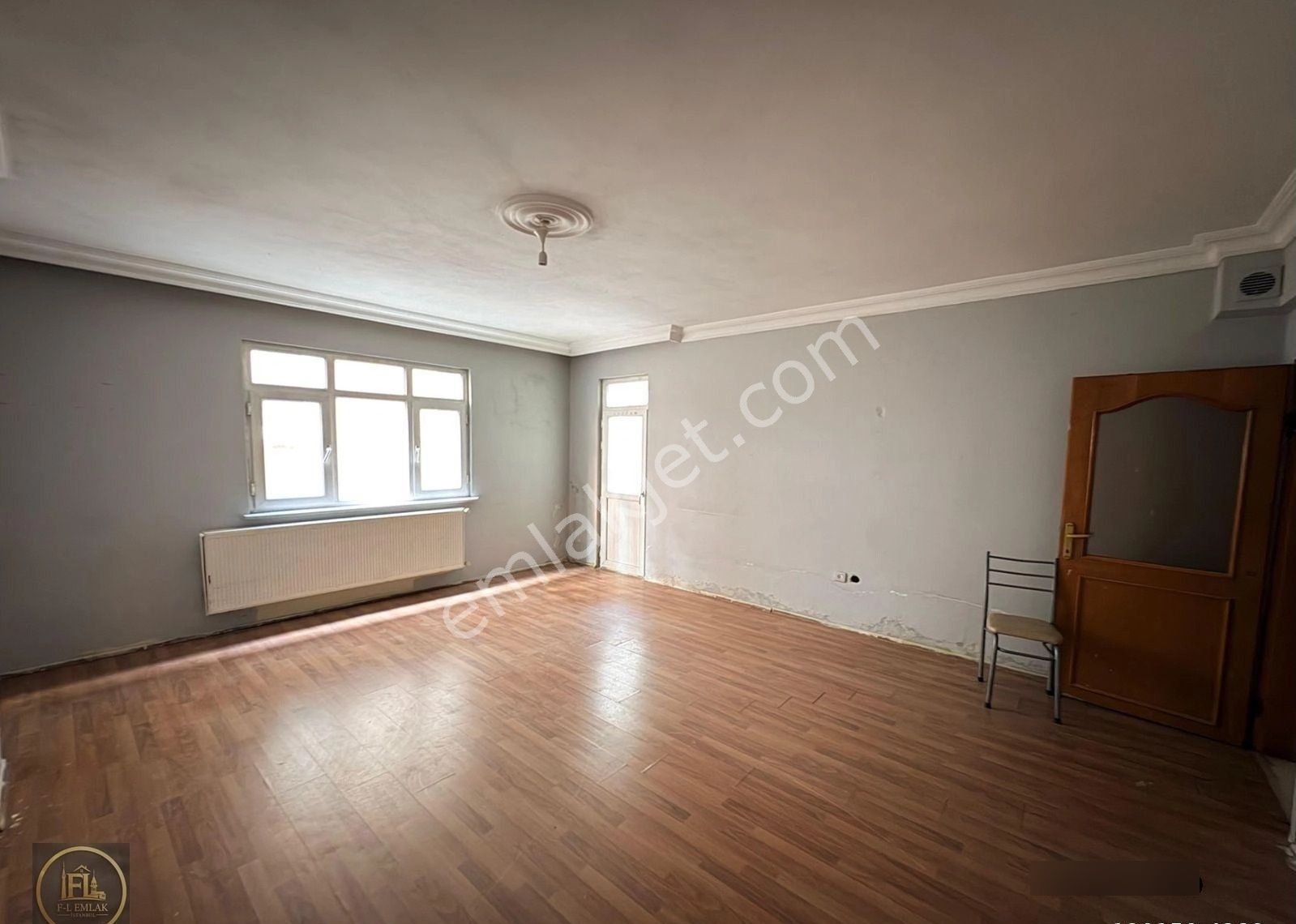 F-l Den Ünalan'da 160 M² 2+1 Metro Ve Metrobüse Yakın Ferah Daire