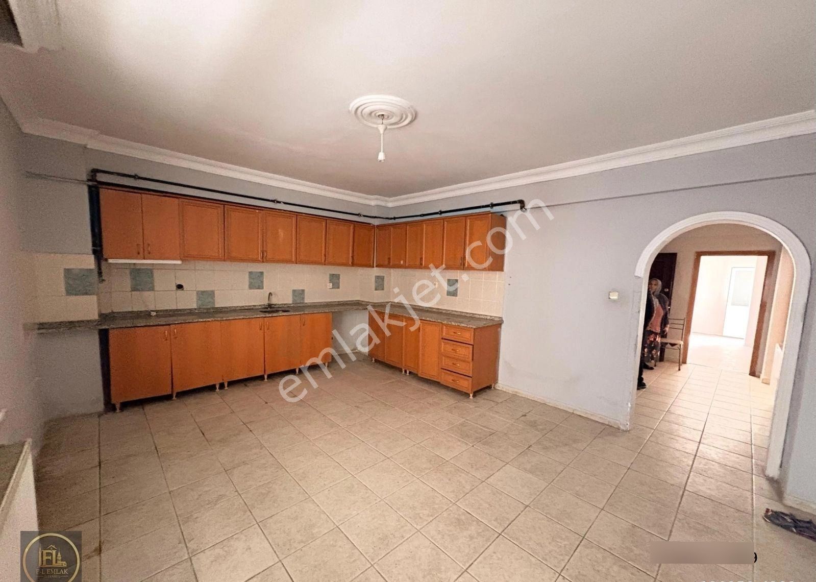 F-l Den Ünalan'da 160 M² 2+1 Metro Ve Metrobüse Yakın Ferah Daire - Görsel 2