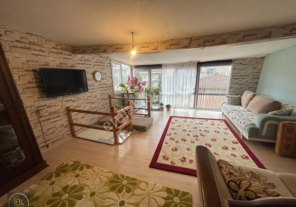 F-l Emlaktan Emmar Avm Yakını Eşyalı 1+0 Stüdyo Daire - Görsel 5