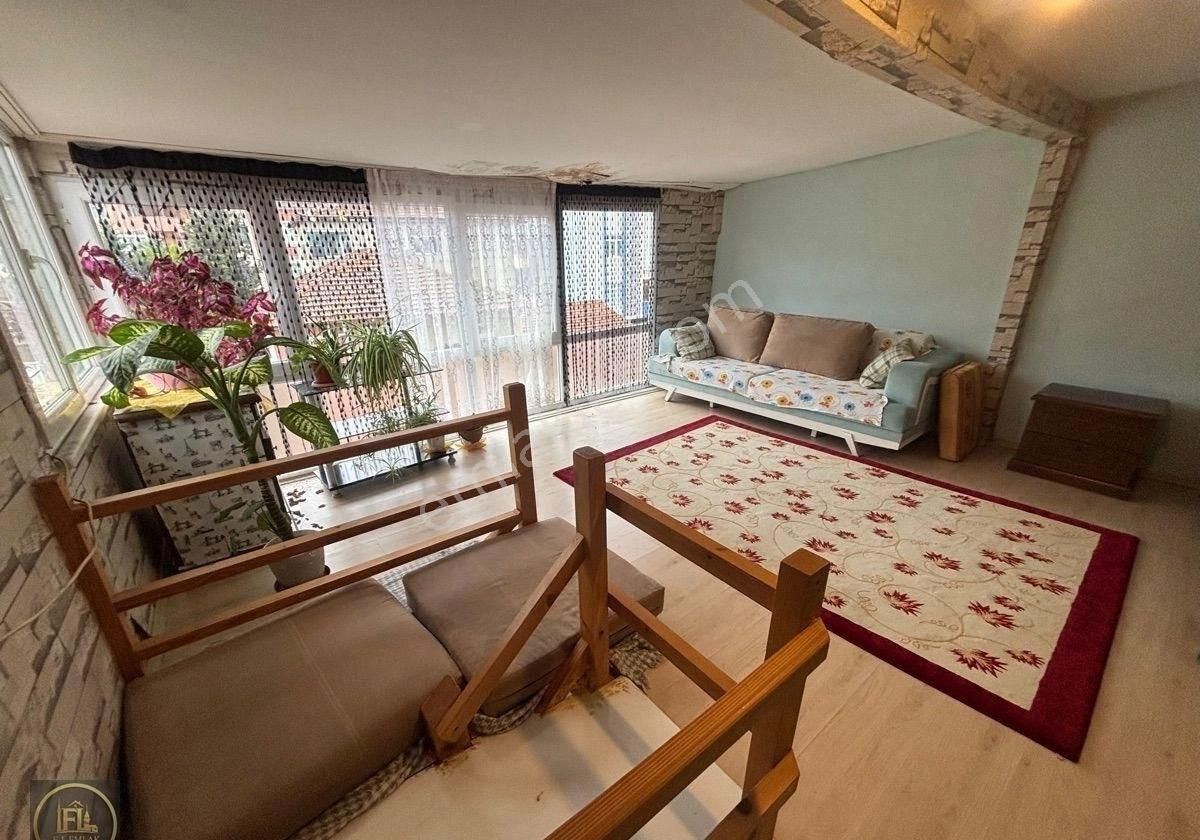 F-l Emlaktan Emmar Avm Yakını Eşyalı 1+0 Stüdyo Daire - Görsel 8