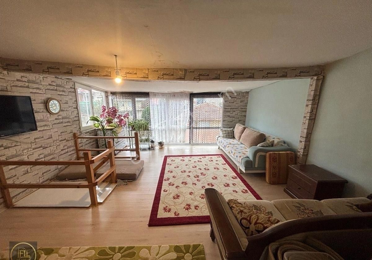 F-l Emlaktan Emmar Avm Yakını Eşyalı 1+0 Stüdyo Daire - Görsel 10