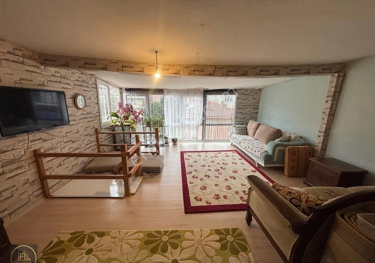 F-l Emlaktan Emmar Avm Yakını Eşyalı 1+0 Stüdyo Daire - Görsel 7