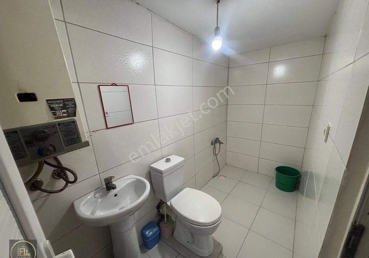 F-l Emlaktan Emmar Avm Yakını Eşyalı 1+0 Stüdyo Daire - Görsel 11