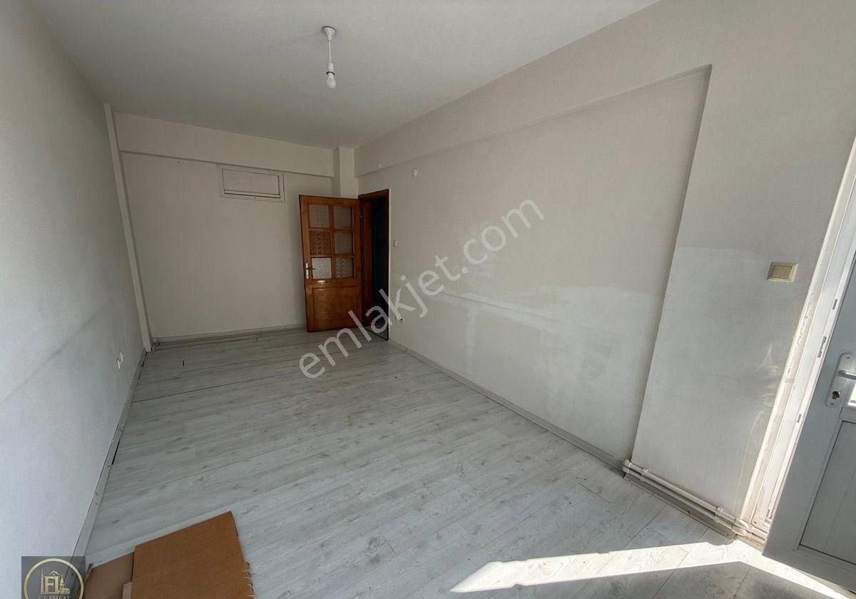 Fl Emlaktan Çamlıca Cami Yakını 2+1 Ön Cephe Arakat - Görsel 21