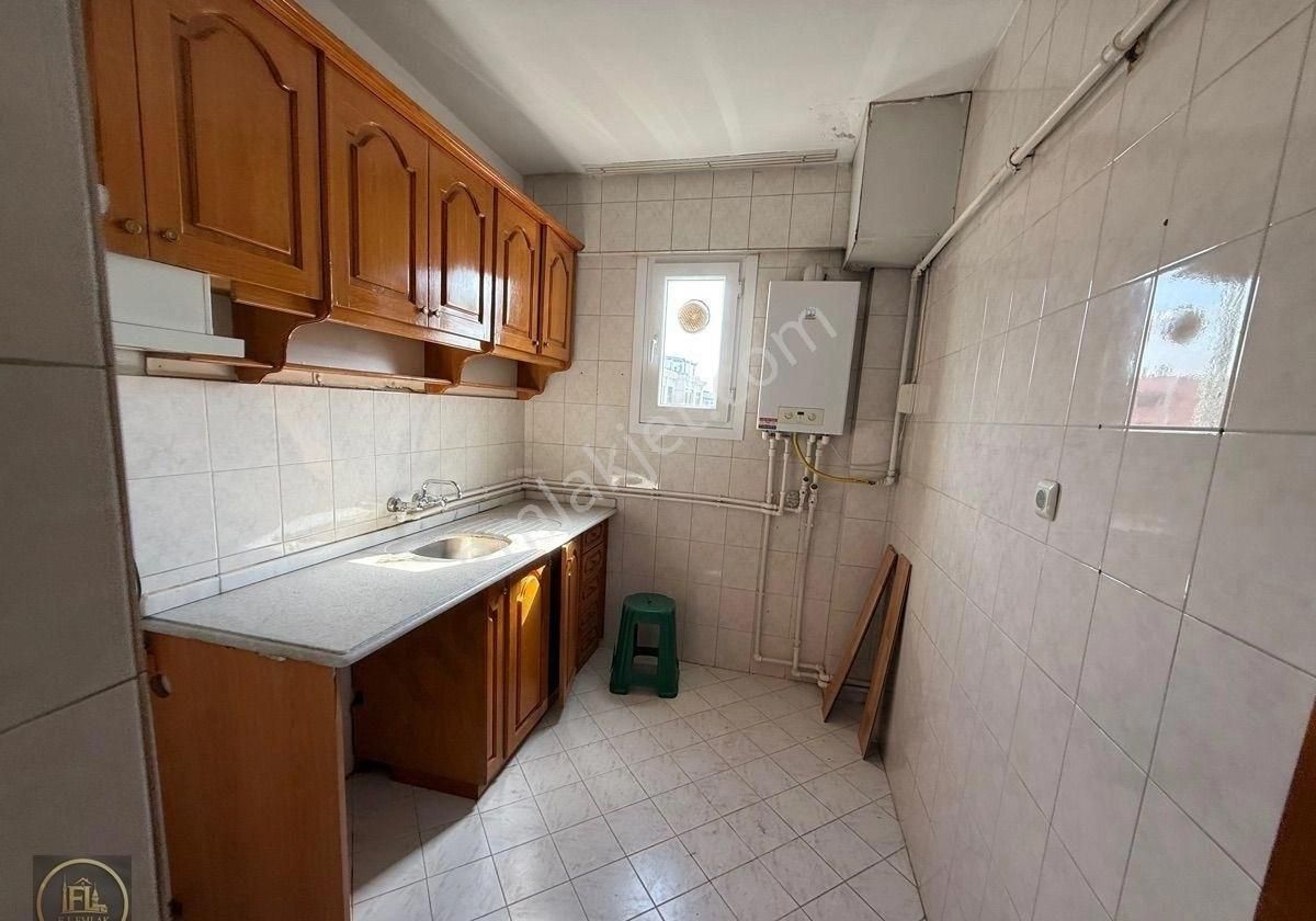 Fl Emlaktan Çamlıca Cami Yakını 2+1 Ön Cephe Arakat - Görsel 16