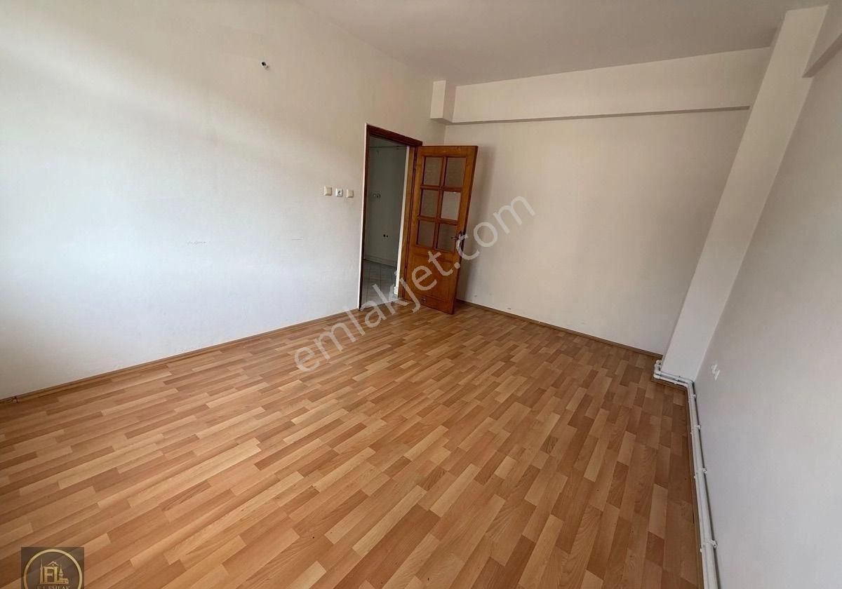 Fl Emlaktan Çamlıca Cami Yakını 2+1 Ön Cephe Arakat - Görsel 29