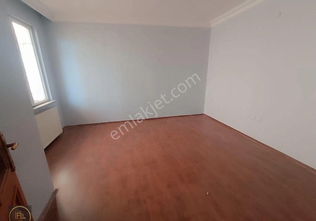 F-l Emlaktan Küçük Çamlıca Da Metroya 150 M Mesafede Dubleks Daire - Görsel 9