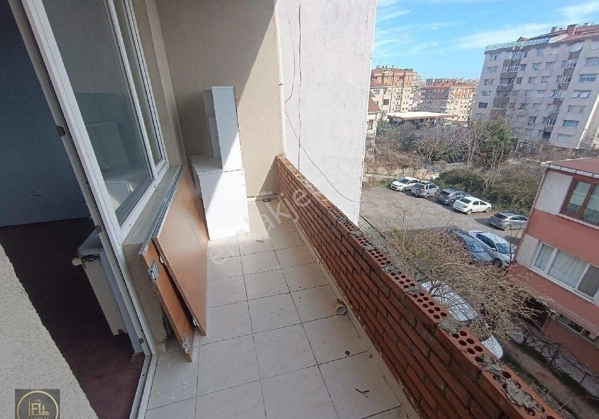 F-l Emlaktan Küçük Çamlıca Da Metroya 150 M Mesafede Dubleks Daire - Görsel 20