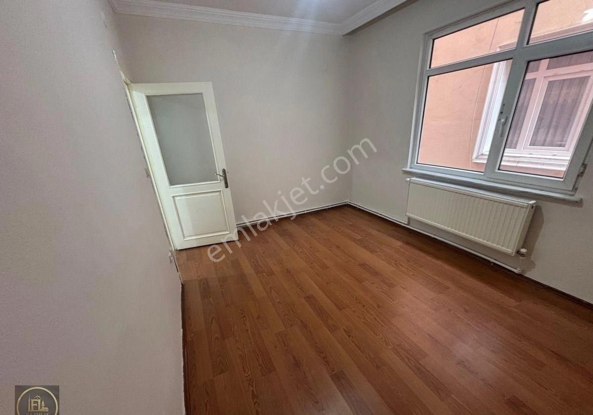 F-l Emlaktan Emmar Avm Yakını 2+1 Geniş Daire Aileye Uygun - Görsel 13