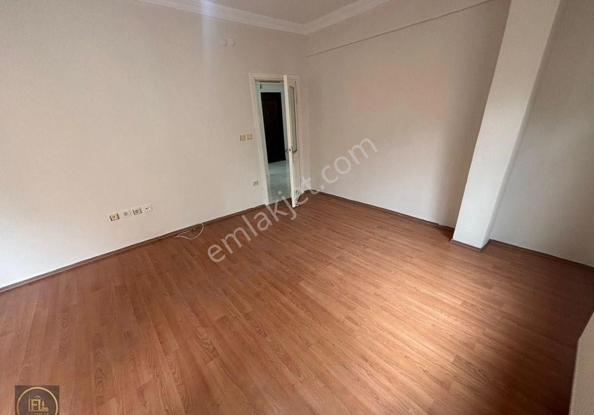 F-l Emlaktan Emmar Avm Yakını 2+1 Geniş Daire Aileye Uygun - Görsel 8