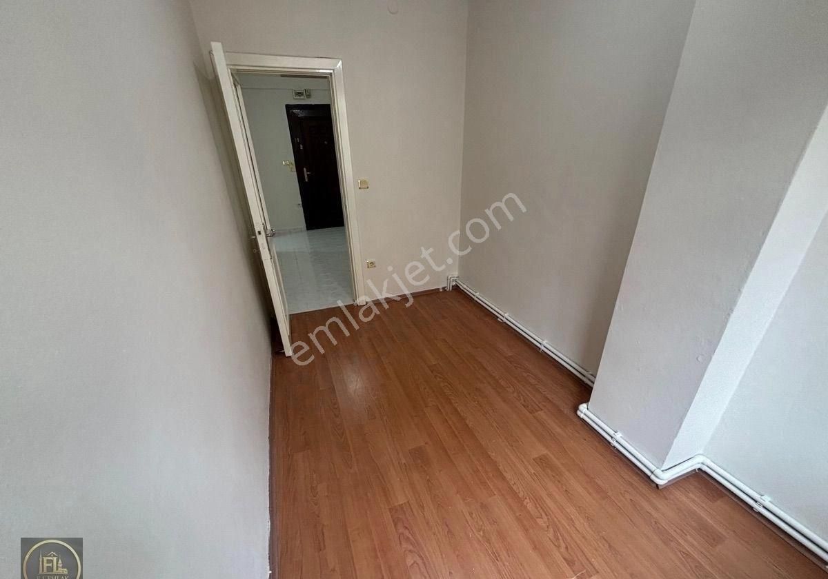 F-l Emlaktan Emmar Avm Yakını 2+1 Geniş Daire Aileye Uygun - Görsel 12