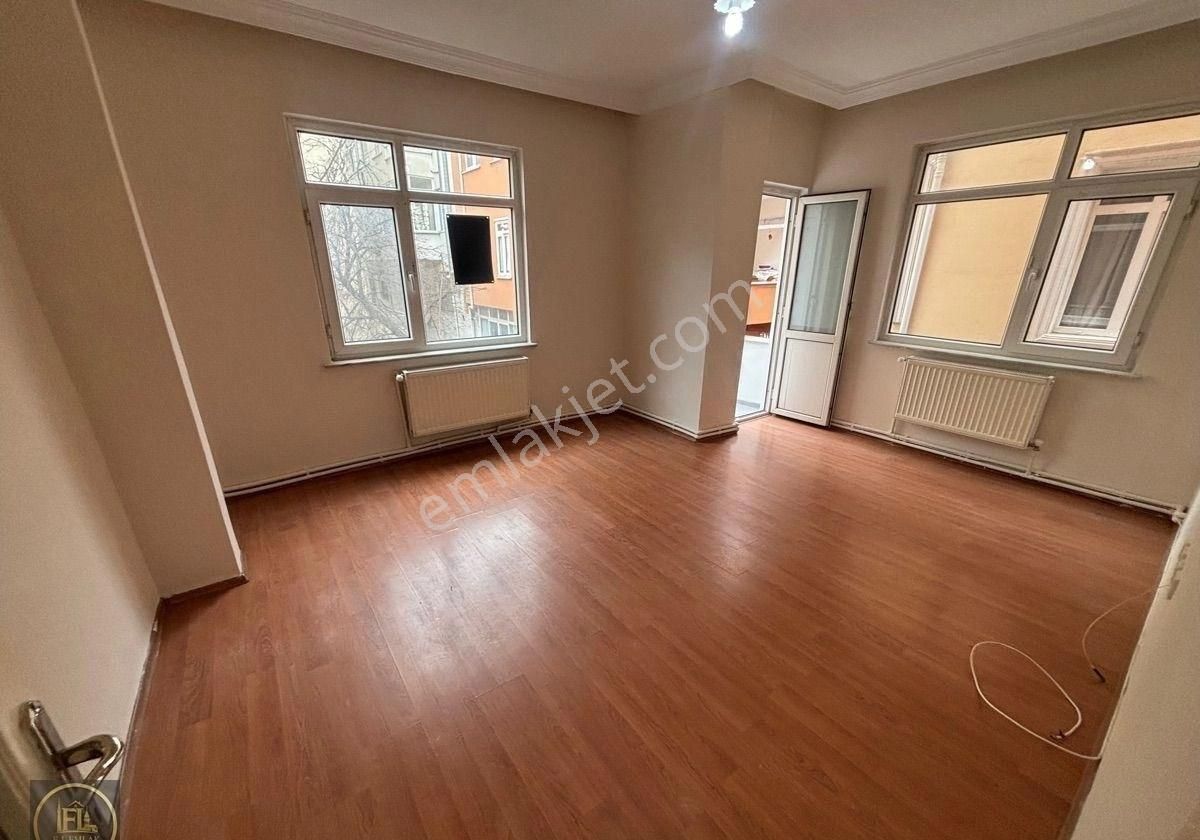 F-l Emlaktan Emmar Avm Yakını 2+1 Geniş Daire Aileye Uygun