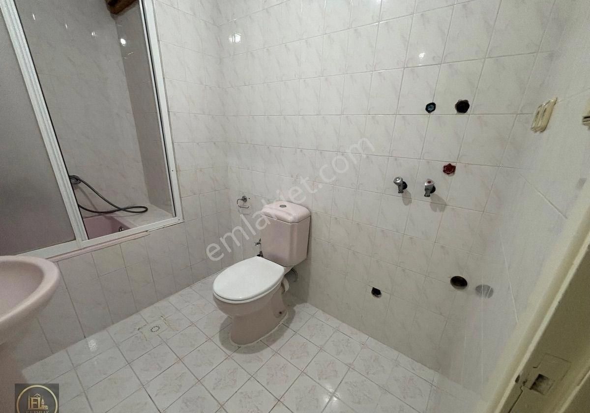 F-l Emlaktan Emmar Avm Yakını 2+1 Geniş Daire Aileye Uygun - Görsel 15