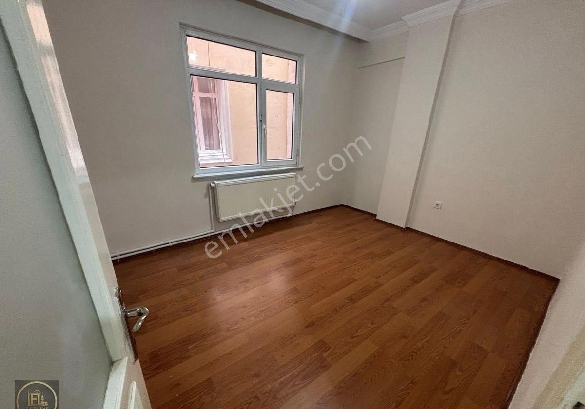 F-l Emlaktan Emmar Avm Yakını 2+1 Geniş Daire Aileye Uygun - Görsel 4