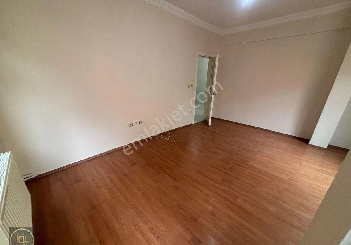 F-l Emlaktan Emmar Avm Yakını 2+1 Geniş Daire Aileye Uygun - Görsel 9