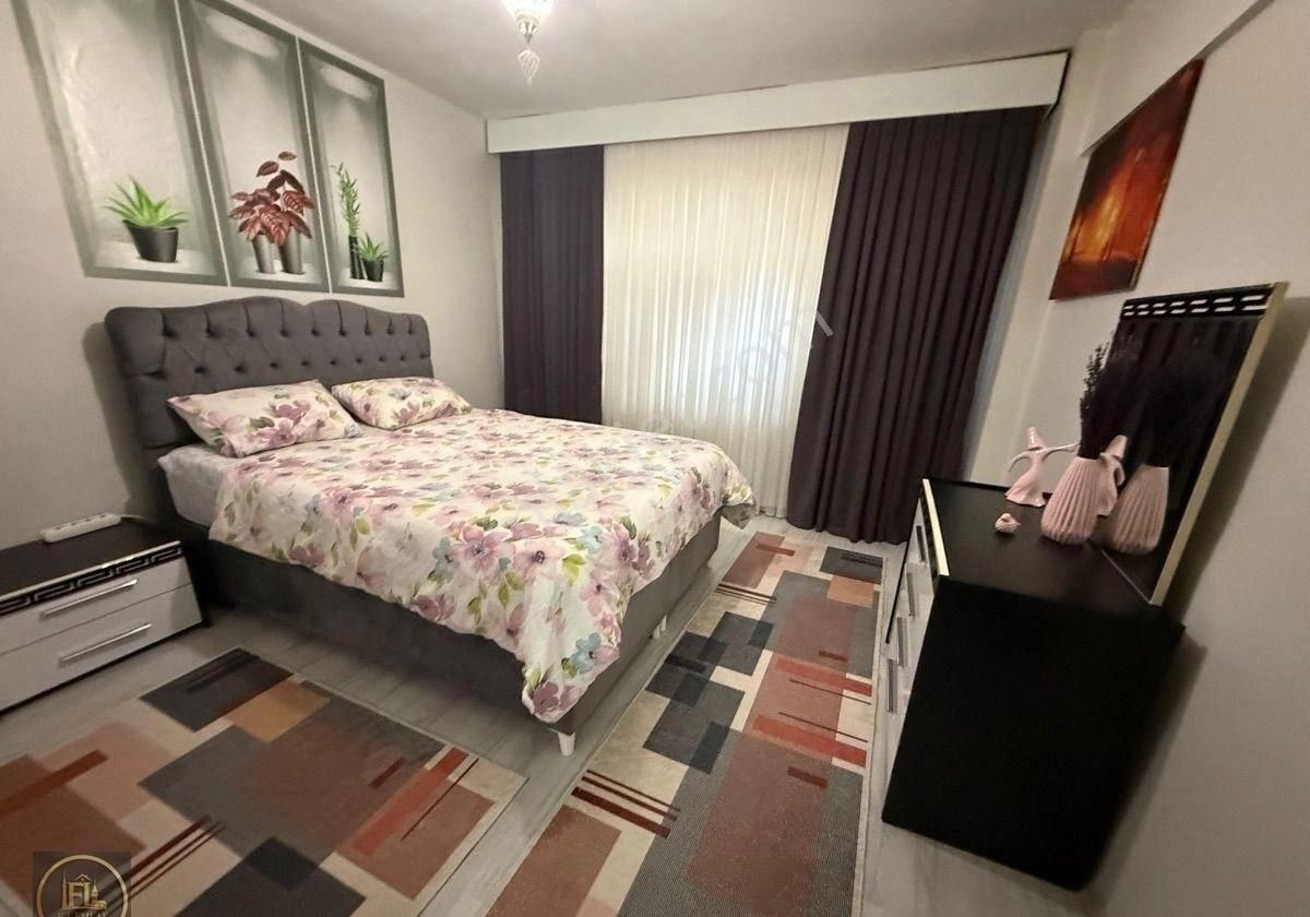 Fl Emlaktan Şirinevler Metrobüs E-5 Yakını 3+1 Arakat - Görsel 27