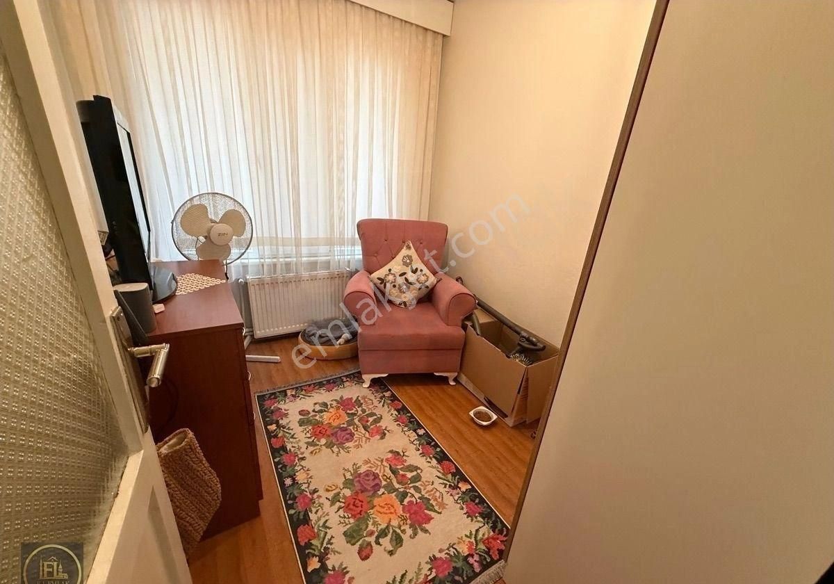 Fl Emlaktan Şirinevler Metrobüs E-5 Yakını 3+1 Arakat - Görsel 22