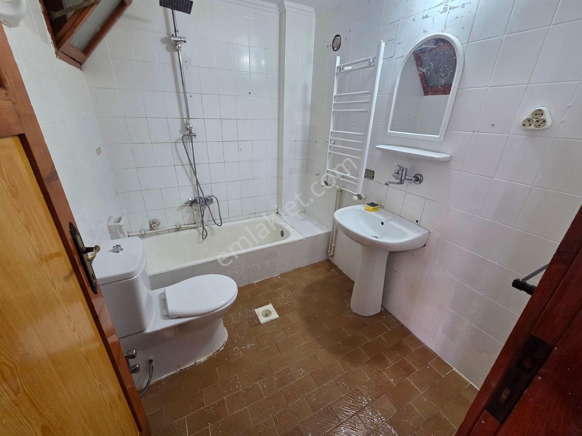 Bayraklı Osmangazi 2+1 Geniş Doğalgazlı Kiralık Daire - Görsel 19