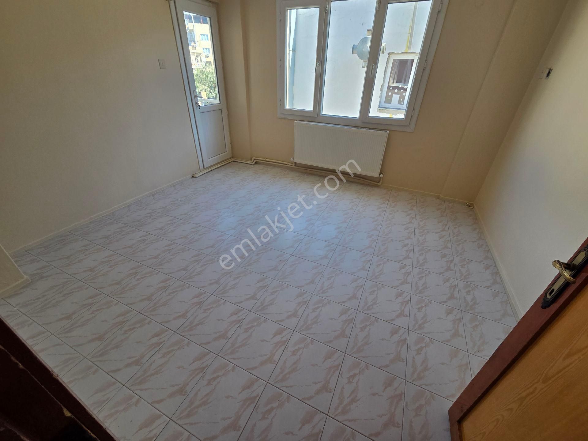 Bayraklı Osmangazi 2+1 Geniş Doğalgazlı Kiralık Daire - Görsel 16