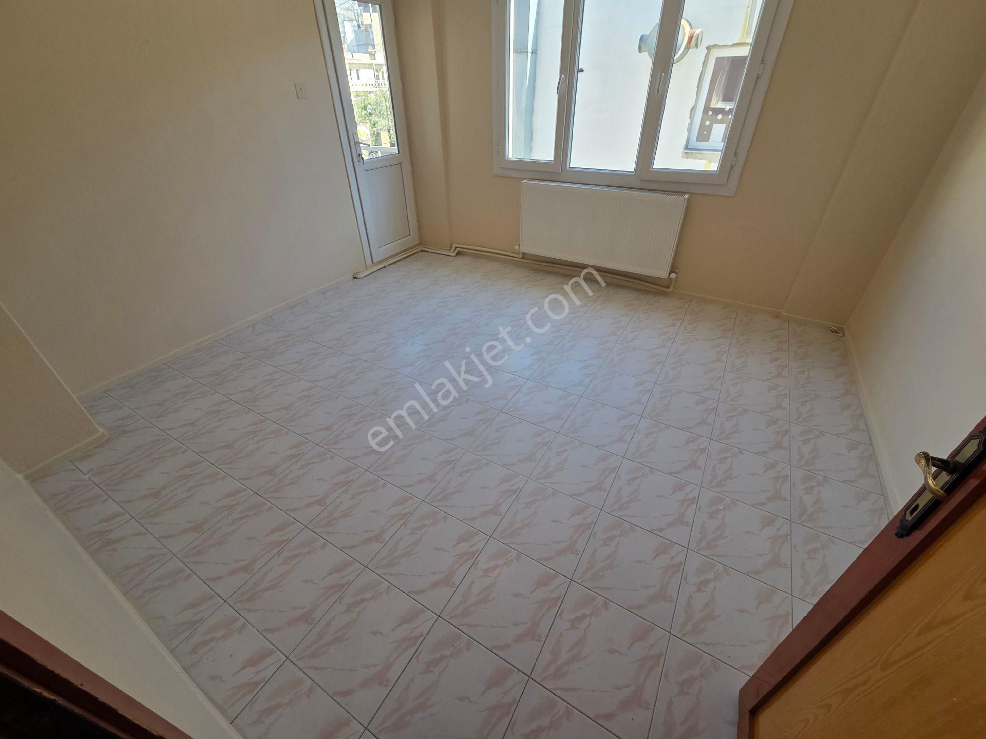 Bayraklı Osmangazi 2+1 Geniş Doğalgazlı Kiralık Daire - Görsel 14