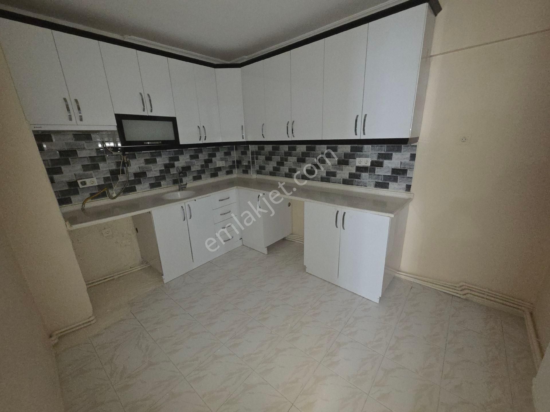 Bayraklı Osmangazi 2+1 Geniş Doğalgazlı Kiralık Daire - Görsel 22