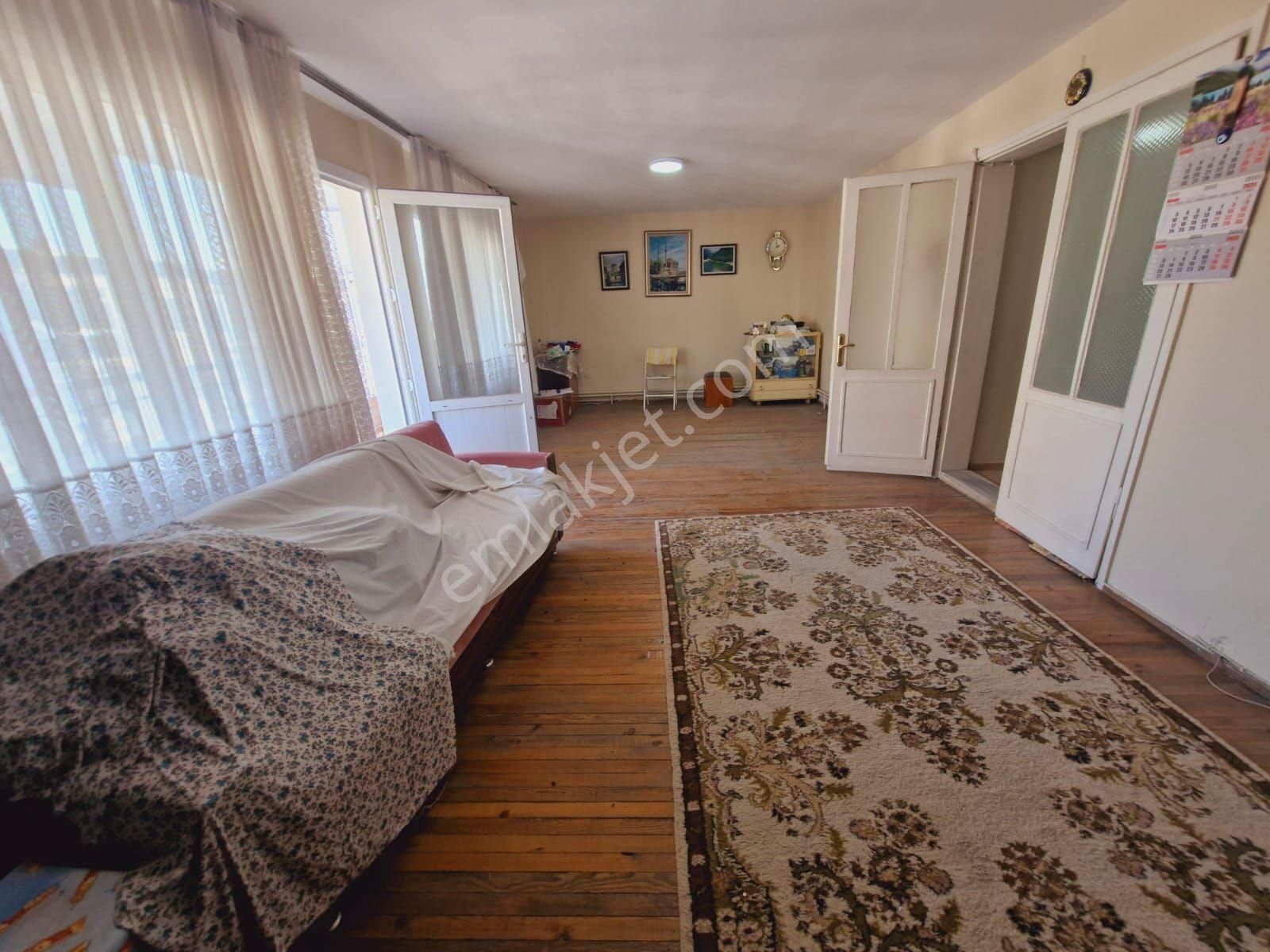 Hatay Bahçelievler De 3+1 Doğalgazlı130m2