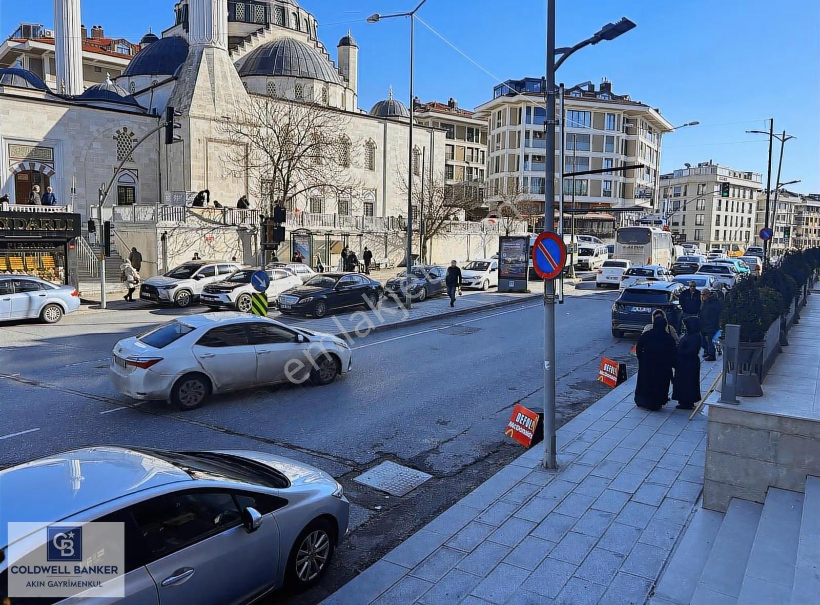 Çengelköy 'de Ana Cadde Üzeri Kurumsal Kiracılı Satılık İşyeri - Görsel 12